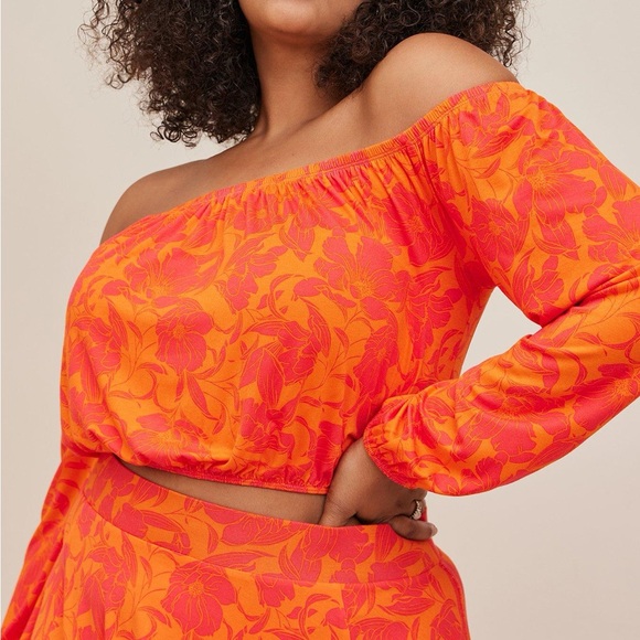 Size 5 Torrid Orange Floral Two Piece Set - Picture 2 of 9